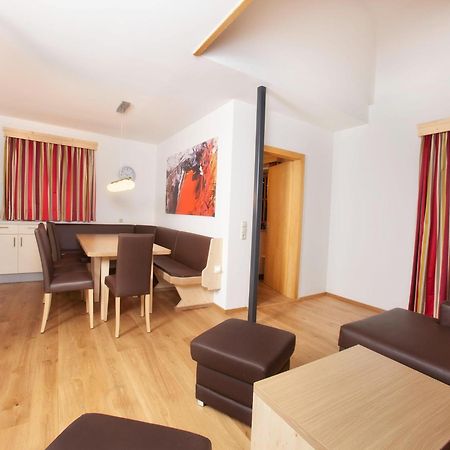 Apartment In Wald Im Pinzgau With Swimming Pool And Views Eksteriør bilde